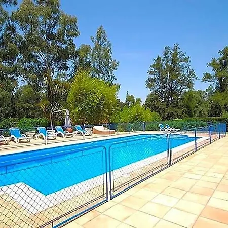 Alvor Sleeps 10 Pool Air Con Wifi ヴィラ ポルティマン