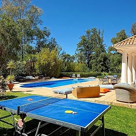 Alvor Sleeps 10 Pool Air Con Wifi ポルティマン